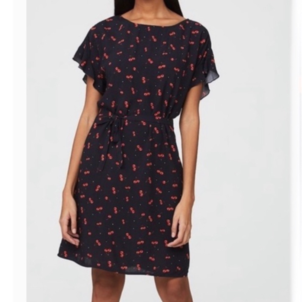 Beach Lunch Lounge Cherry Nights Salma Dress